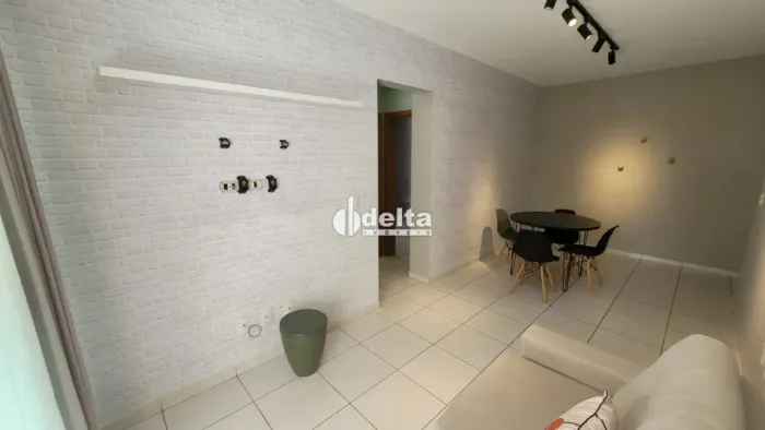 Apartamento com 2 quartos, disponível para locação no bairro Centro em Uberlândia-MG