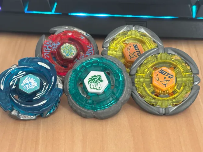 Beyblade Metal Fight Takara Tomy/Hasbro