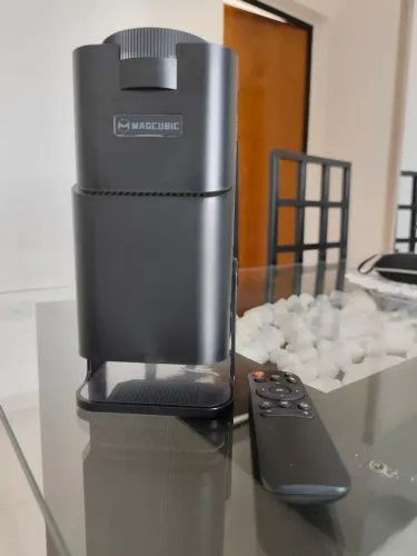 Projetor Magcube HY320 LCD 1080p Android Wifi