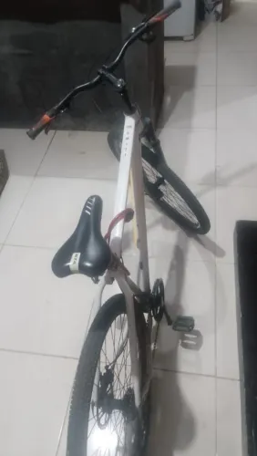 Vendo bicicleta aro 29 em perfeitas condições 600$