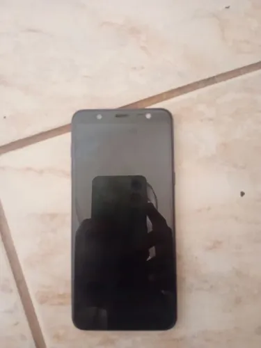 Samsung Galaxy J8