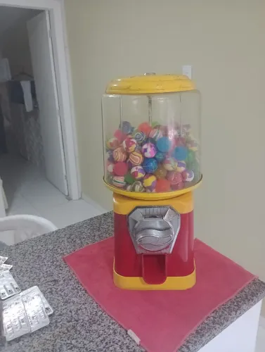 Vendo máquina de bolinhas 