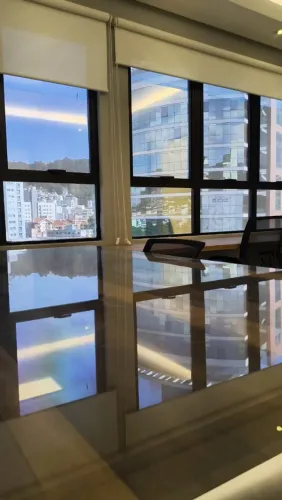 Sala comercial com 2 vagas de garagem,. mobiliada 