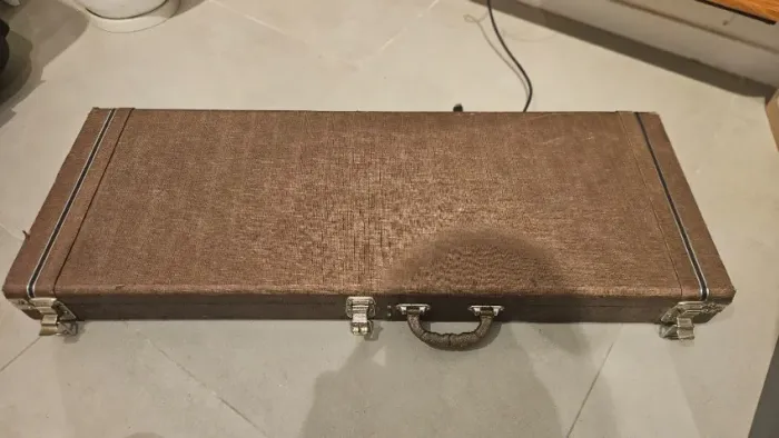 Case Guitarra Vintage
