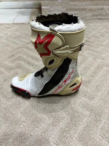 Bota alpinestars supertech - tamanho 41