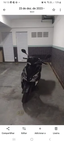 Linda e conservada Honda BAIXA QUILOMETRAGEM