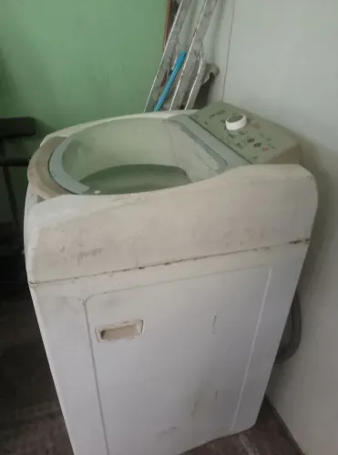 Vendo uma máquina de lavar roupa Brastemp