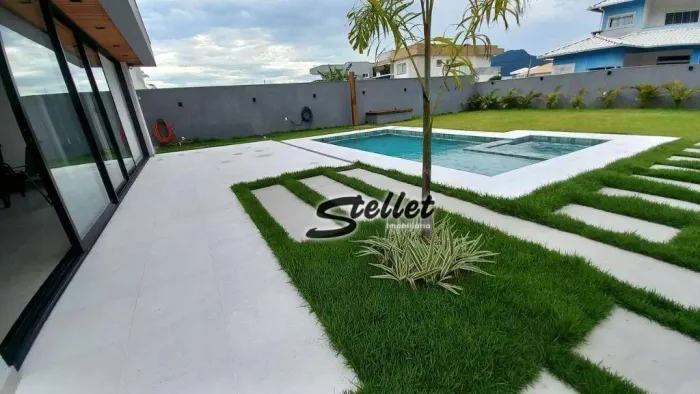 Casa com 3 dormitórios para alugar, por R$ 8.000/mês - Viverde II - Rio das Ostras/RJ