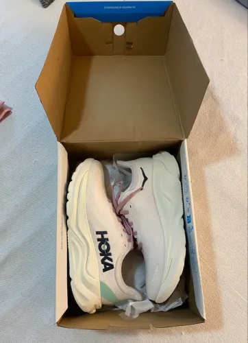 Tênis Hoka Arahi 8 - Feminino