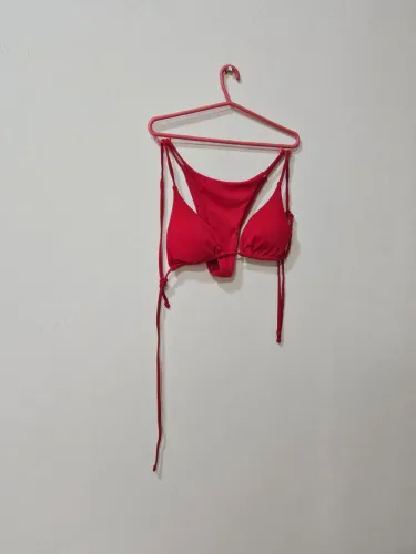Bikini vermelho 