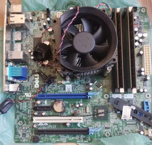 Placa Mãe Dell com i5 com 16 gigas de ram aceito oferta