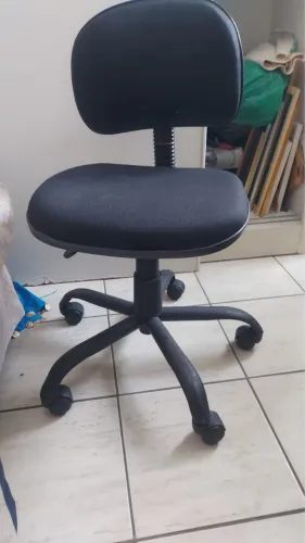 Cadeira de escritório seminova