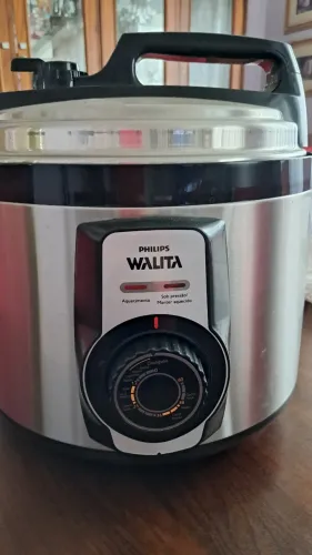 Panela elétrica a pressão Philips Walita RI3103/ 75 - Preto/Prata 60Hz 220v