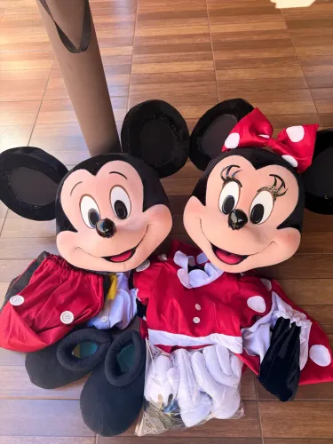 Mascotes de luxo Mickey e Minnie Novas
