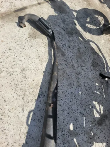 Escapamento de 125