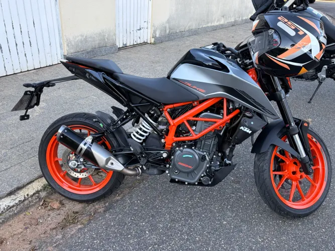KTM DUKE 390  2025 Impecável 