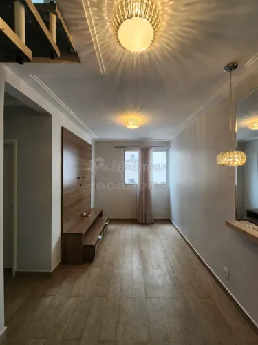 Vila Imperial Apartamento com 02 dormitórios e 02 vagas de garagem.
