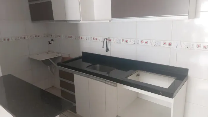 Apartamento todo no porcelanato com cozinha planejada até 100% aqui no marajo Valparaiso 