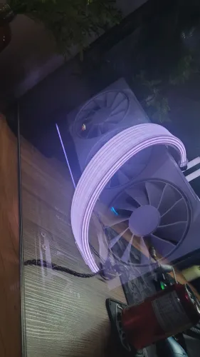 AMD RX 9070 XT