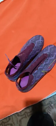 Chuteira society Nike 40 usada 2 vezes