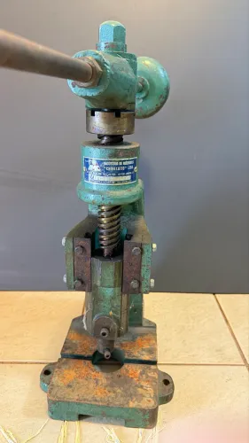 Prensa Industrial Manual Balancim Chinelatto BAJ 1