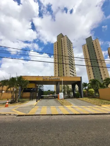 Condomínio Sun Towers - Apartamento 2/4 Sendo 01 Suite