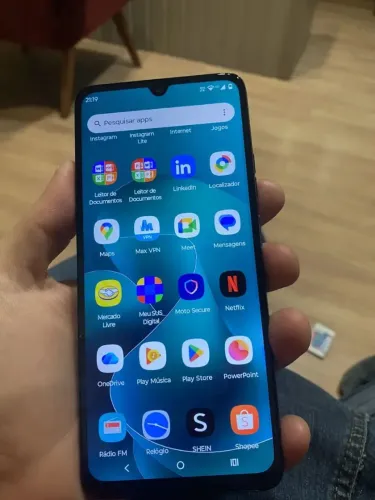 Moto g06
