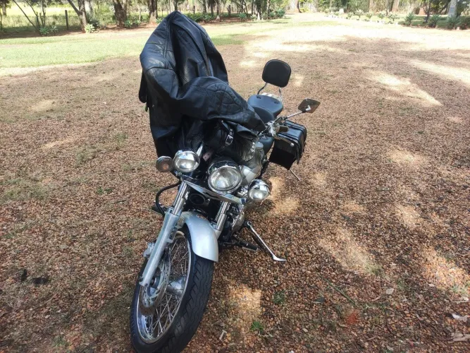 Vendo drag star 650 toda revisada com acessórios