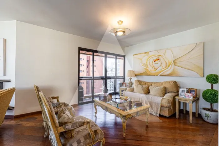 Apartamento à venda no Paraíso