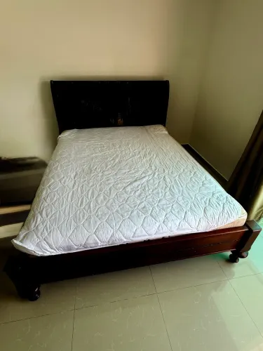 Cama Queen Madeira Maciça