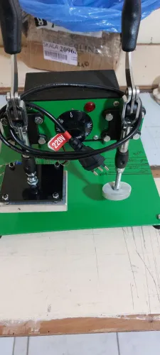 Mini fábrica de chinelos