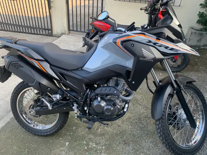 Moto muito nova