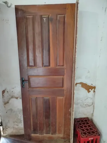 porta madeira maciça 