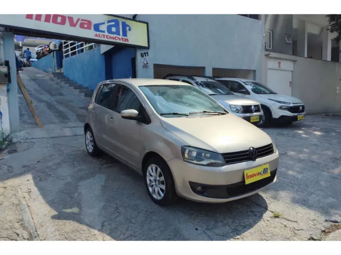 Volkswagen Fox 1.6 MI Total Flex 8V 5P 2013
