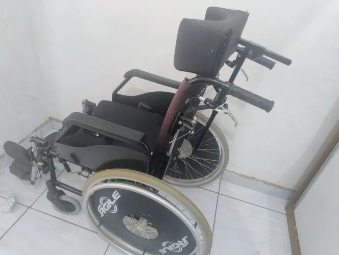 Cadeira de rodas 