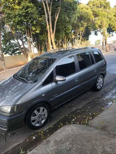 Chevrolet Zafira Elite 2.0 MPFI Flexpower 8V 5P 2010