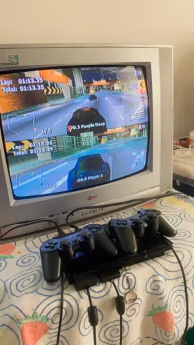Vídeo game com tv