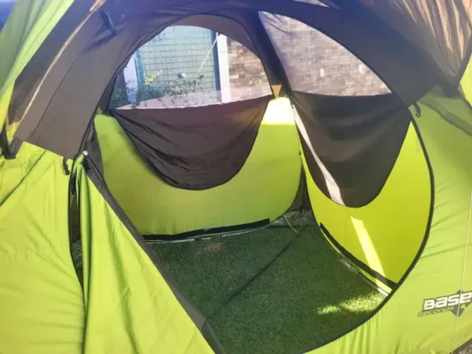 Tenda / Barraca Grande Quechua Base Seconds (Abrigo sem piso)