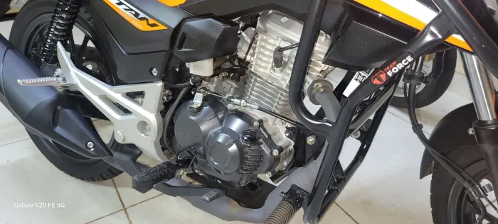 Vendo titan 2025 laranjada , valor 21.500 reais