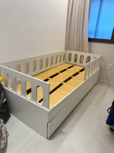 Cama de solteiro ( infantil)