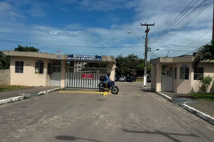 Condomínio residencial e apartamento reformado no RESIDENCIAL JARDIM PETROPOLIS I