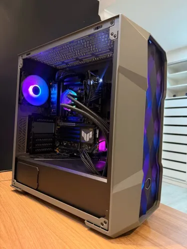 RYZEN 9 7950X / 64GB DDR5 / X870 TUF WI-FI 7 / ACEITO TROCAS