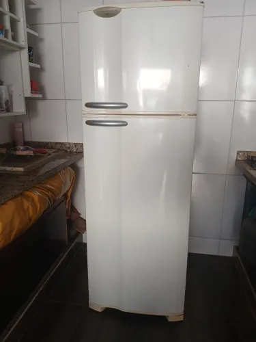 Geladeira Electrolux duas portas