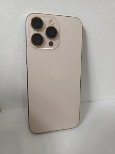 iPhone 16 Pro Max 256 GB - Titânio Deserto - Estado de Novo - Bateria acima de 90%