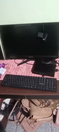 Computador semi novo