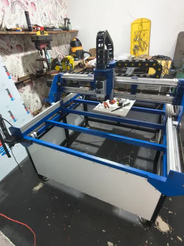 Máquina router cnc tcs 300
