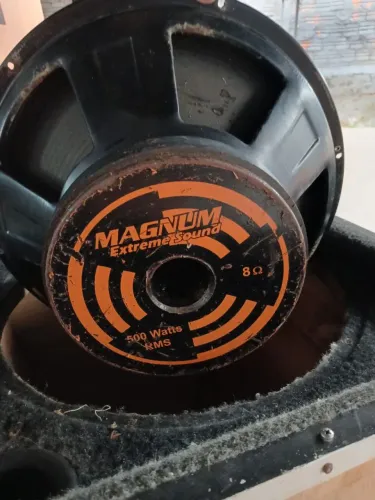 Auto falante de 15 polegadas magnun extreme sound 500watts rms 