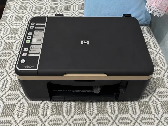 Impressora Multifuncional HP DeskJet F4180 - Usada (Sem Cabos)