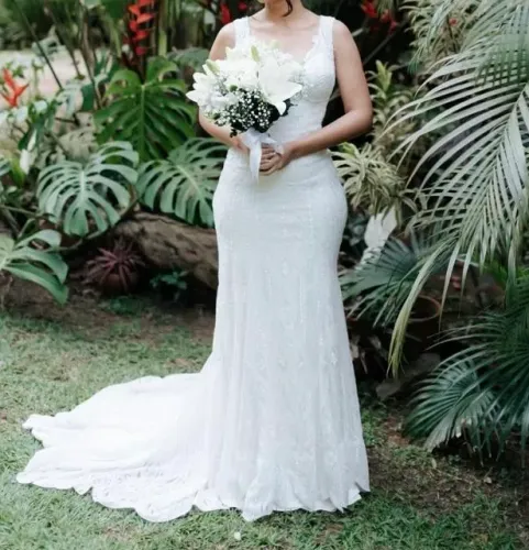 vestido de noiva internoivas 2024 off white bordado tam 40. perfeito estado.