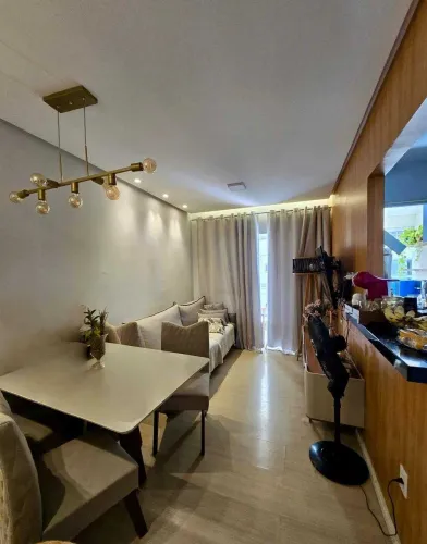 Apartamento no bairro Farolândia, com móveis planejados. [5559]